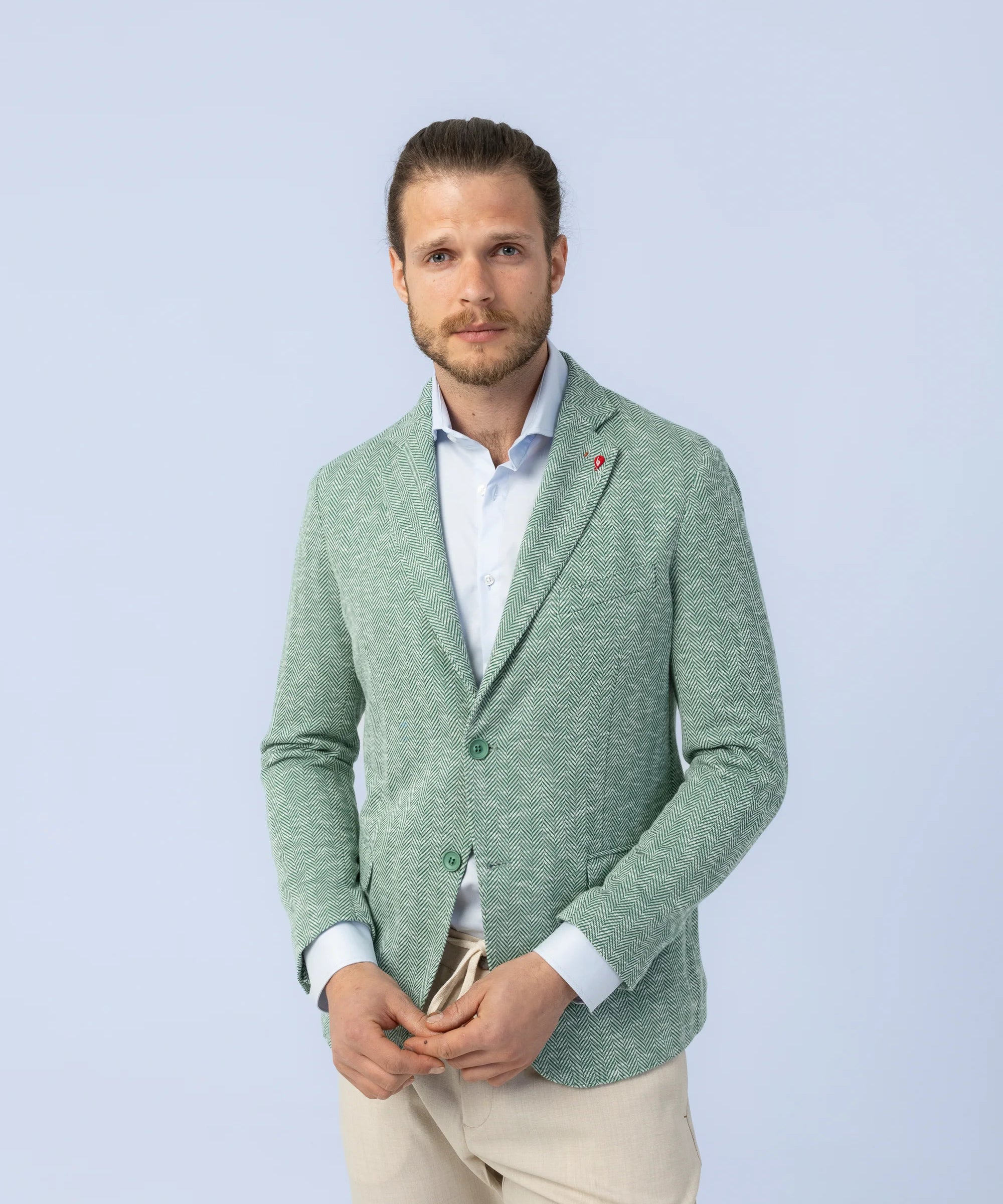 Sacou Bernese Verde cu model HerringBone, sacou elegant, sacou verede, sacou cu model, sacou verde cu model, sacou mire, sacou office, sacou birou, sacou eveniment, sacou botez, sacou nunta, costume barbat, costume cluj, costume targu mures, pantaloni costum, costum lejer, bernese milano, men’s club