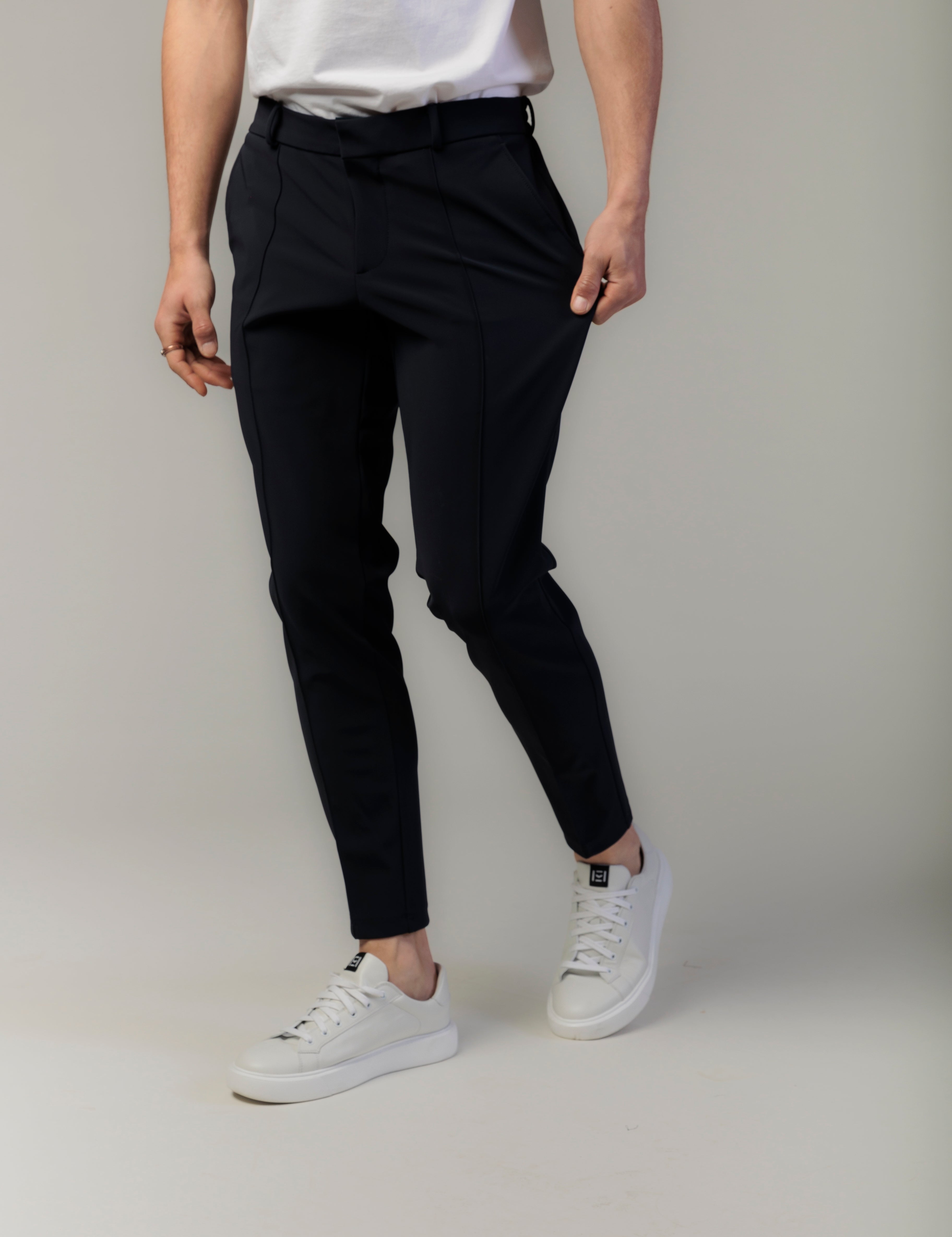 Pantaloni Confort Line, Negri