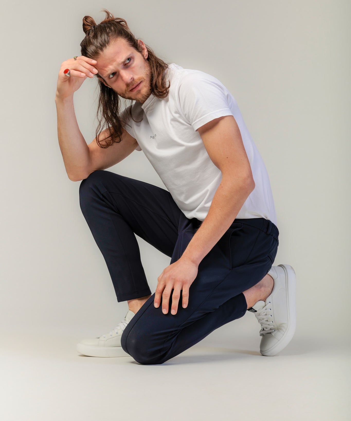 Pantaloni costum