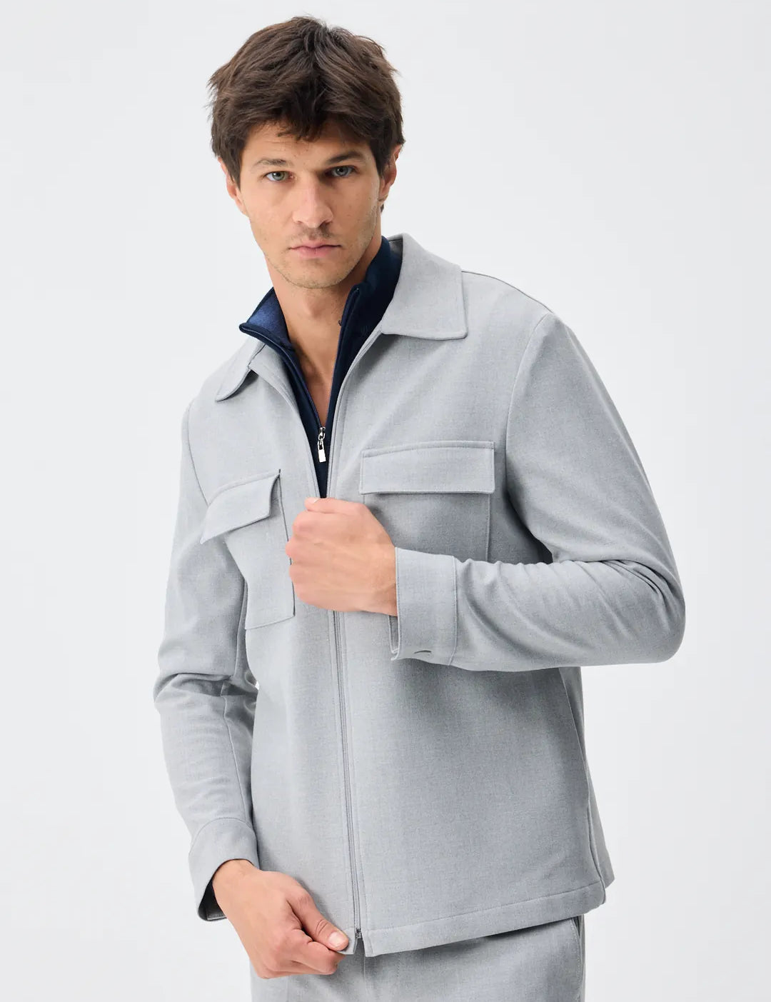 Set Jachetă cu două buzunare și pantaloni - Light Grey
