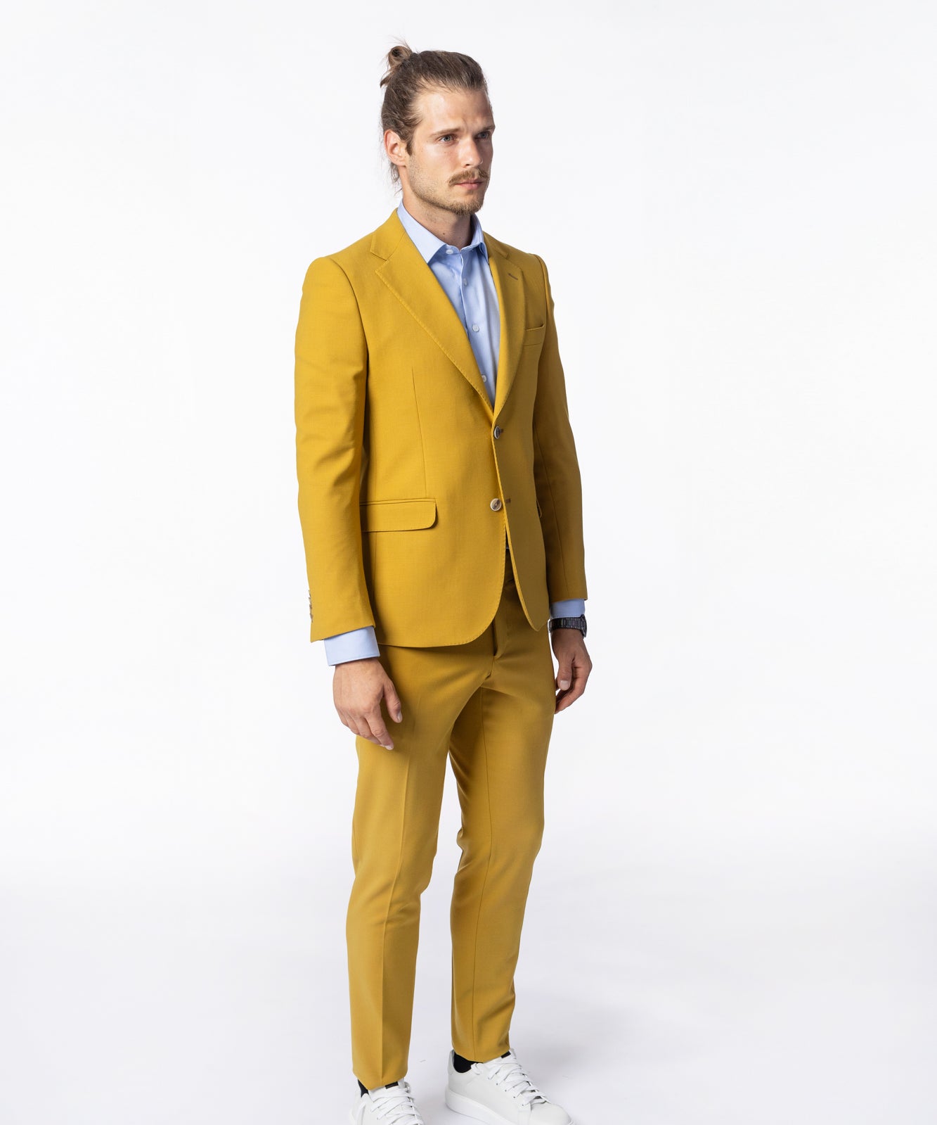 costum galben