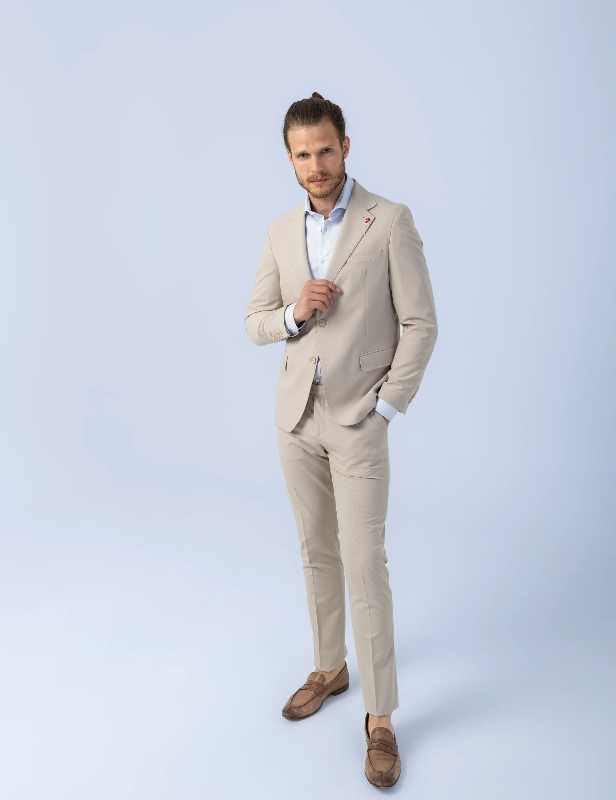 Costum Bernese Bej, costume barbat, costume cluj, costume targu mures, pantaloni costum, costum lejer, bernese milano, men’s club