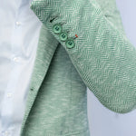 Sacou Bernese Verde cu model HerringBone, sacou elegant, sacou verede, sacou cu model, sacou verde cu model, sacou mire, sacou office, sacou birou, sacou eveniment, sacou botez, sacou nunta, costume barbat, costume cluj, costume targu mures, pantaloni costum, costum lejer, bernese milano, men’s club