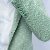Sacou Bernese Verde cu model HerringBone, sacou elegant, sacou verede, sacou cu model, sacou verde cu model, sacou mire, sacou office, sacou birou, sacou eveniment, sacou botez, sacou nunta, costume barbat, costume cluj, costume targu mures, pantaloni costum, costum lejer, bernese milano, men’s club