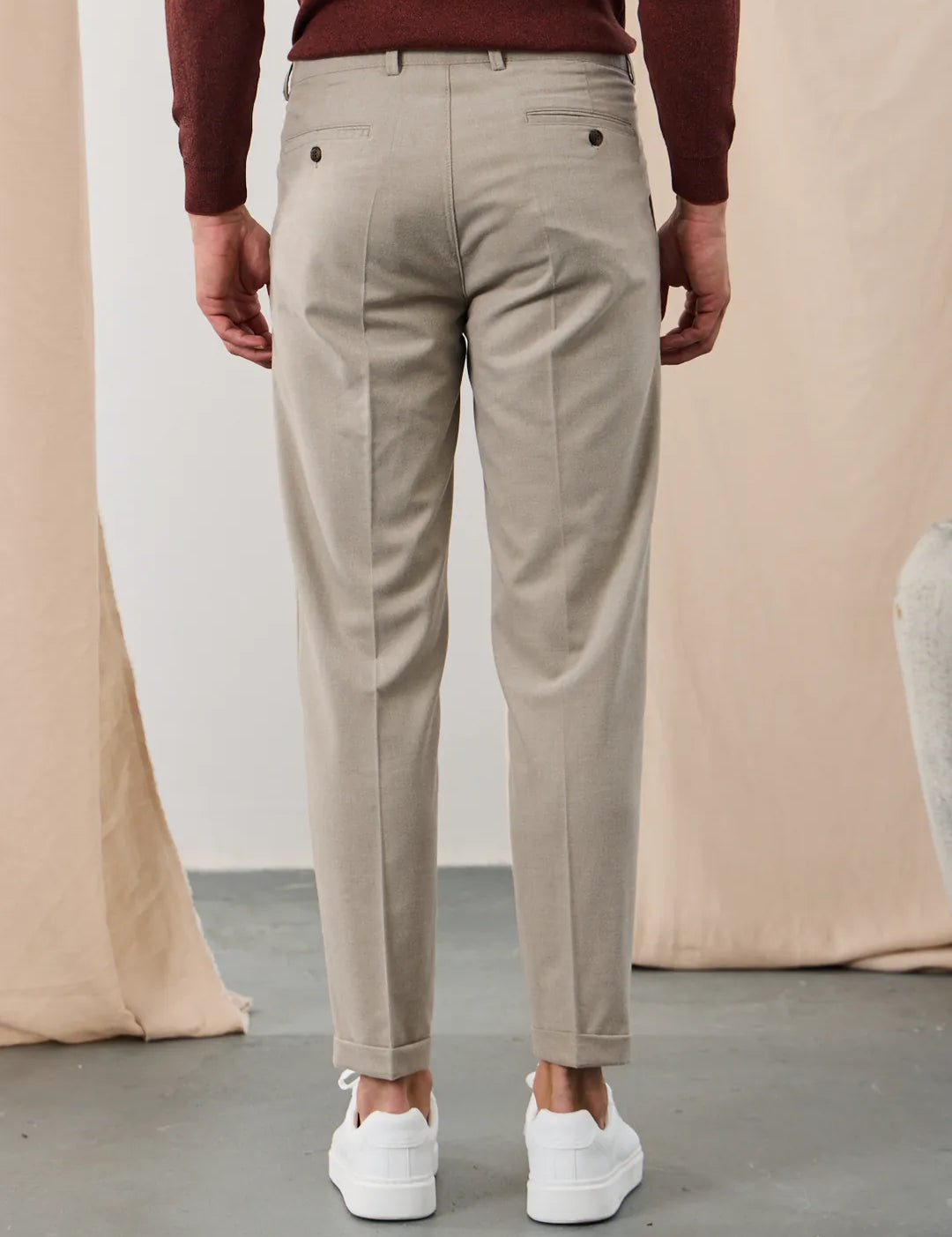 Pantaloni cu pliuri din mix de lână - bej