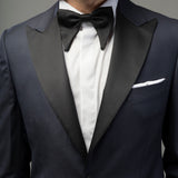 Costum de ceremonie bleumarin cu guler negru